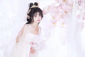YiTuYu Vol.8628: Enchanting Ethereal Beauty of Qi Luo Sheng De Xiao Su Su in Traditional Hanfu - image 7