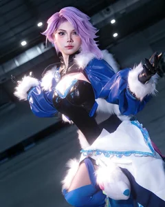 Top Anime Girls Cosplay Gallery: 99+ Stunning and Screen-Accurate Character Tributes - image 8