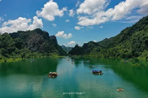 Dong Lam Steppe: A Picturesque Travel Guide to Vietnam's Hidden Picnic Gem - image 8