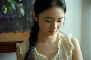 YiTuYu Art Language Vol.10243: Yuan Run 25P High-Resolution Portrait Collection - image 1