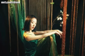 YiTuYu Art Language Vol.4037 Mo Mo: A Captivating Study of Light and Shadow - image 3