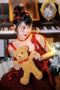 Artistic Portraiture: YiTuYu Art Language Vol.6371 Featuring Jian Ying Tao Nai - image 17