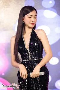 Hoa Minzy Stunning Bikini and Summer Beachwear Fashion Inspiration Gallery - image 15