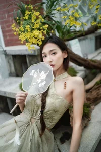 Sylvia Defines Elegance in YiTuYu Art Language Vol.7425 - image 12