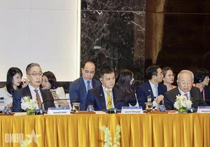 Prime Minister Le Minh Hung Meets with South Korean President Lee Jae Myung - image 3