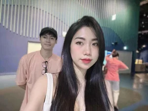 Beautiful and Stylish Sisters of Vietnamese Footballers Turning Heads Online - image 7