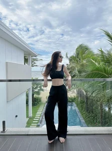 How Dam Thu Trang Achieved a Toned Waistline Faster After Her Second Pregnancy - image 5