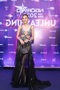 Top 10 Stunning Red Carpet Outfits at Ngoi Sao Cua Nam 2023 - image 7
