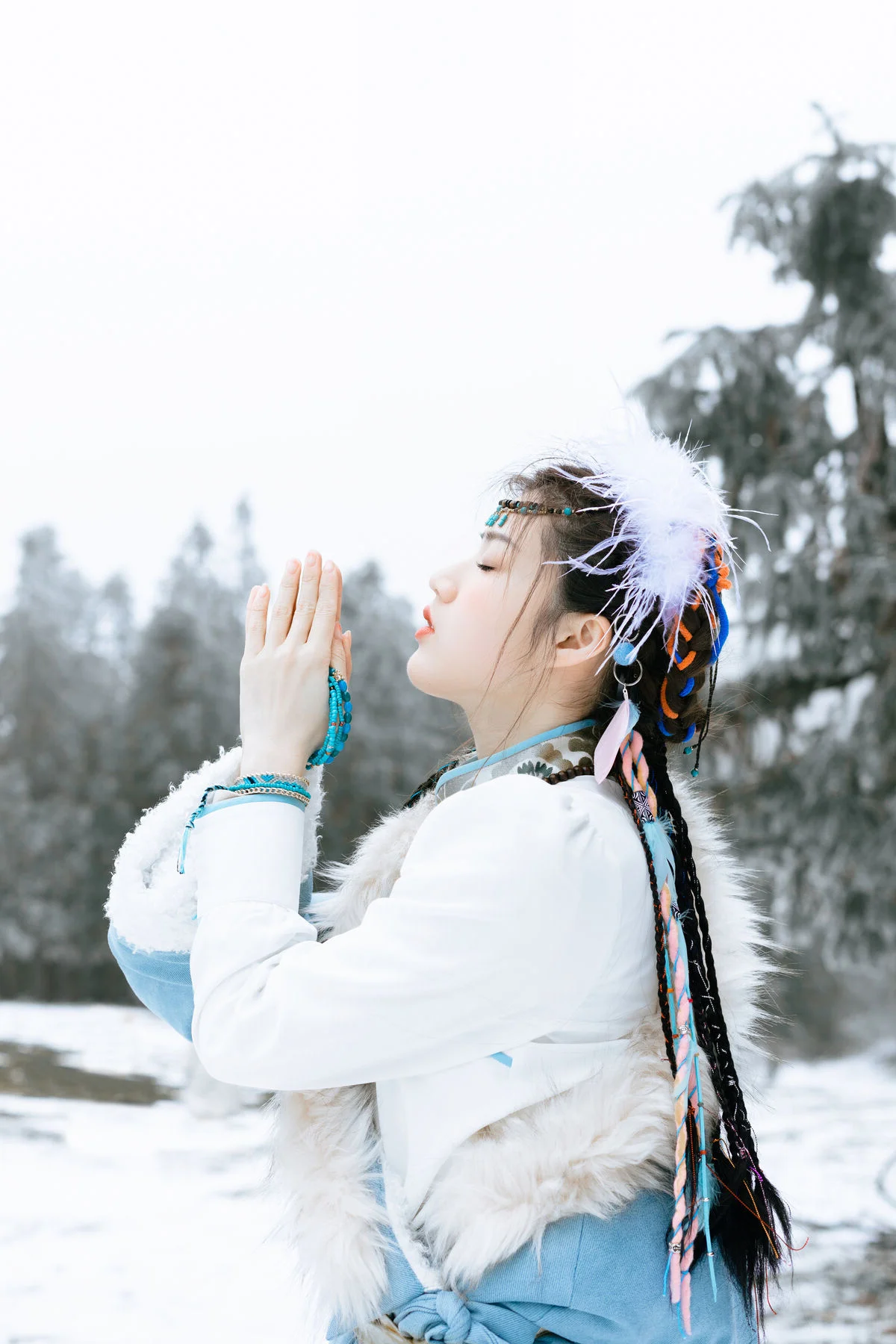 Subtle Grace: YiTuYu Art Language Vol.6485 featuring Yu Han