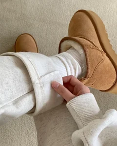 5 Elegant and Stylish Shoe Trends to Complete Your Festive Outfits - image 4