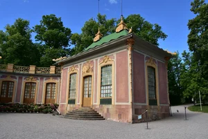 The Fascinating Chinese House: Europe’s Unique Royal Palace Inspired by Eastern Architecture - image 6