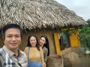 Inside the Lush Green Oasis of Famous Vietnamese Actress Tu Oanh - image 6
