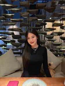 Meet the Gorgeous Saigon Hot Girl Rumored to Date Rapper HIEUTHUHAI - image 4