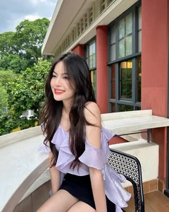 Meet the Gorgeous Saigon Hot Girl Rumored to Date Rapper HIEUTHUHAI - image 1