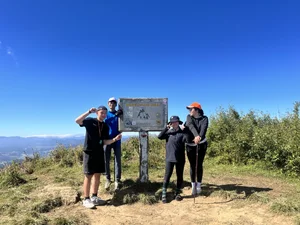 Trekking Lang Biang Mountain: A Day Trip with Local Guides in Dalat - image 7