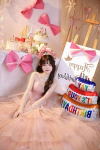 YiTuYu Art Language Vol.10503: Elegant Yi Ming Portrait Gallery – High-Quality 10P Photography Collection - image 1
