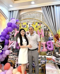 Inspiring 10-Year Marriage of a Lottery Seller and a Beautiful Heiress - image 2