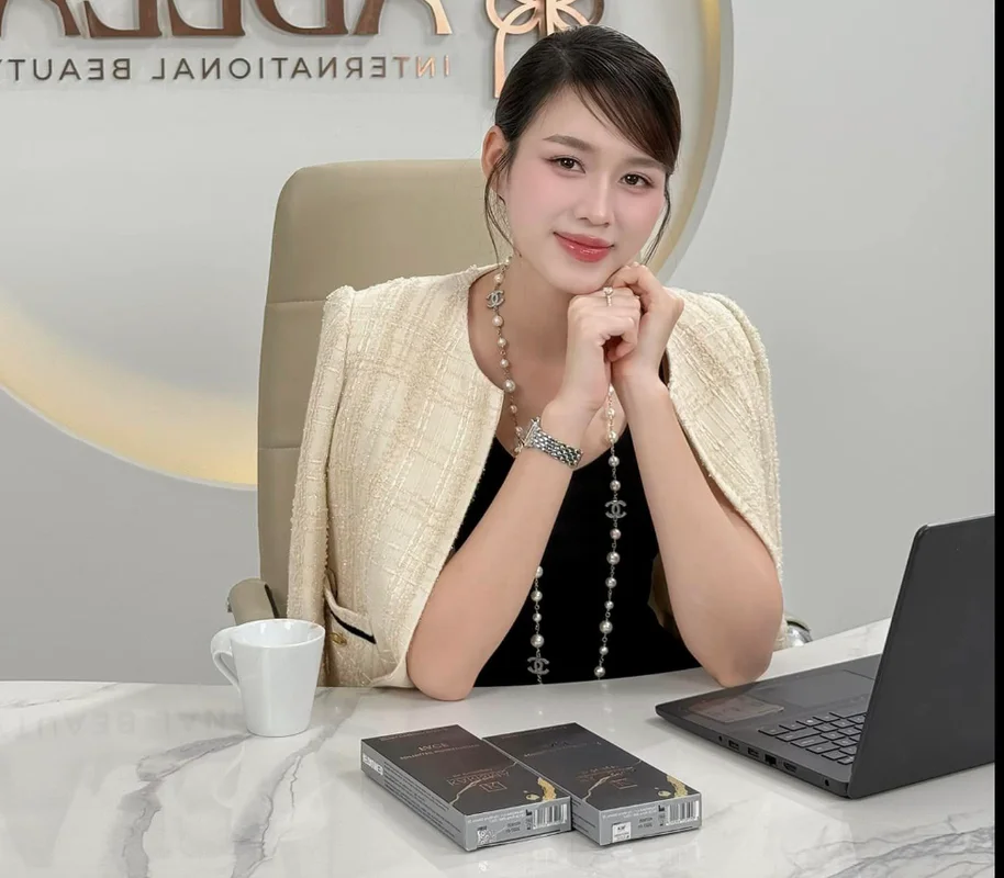 Cute Celebrity Moments: Bao Anh with Daughter and Khanh Van's Weekend