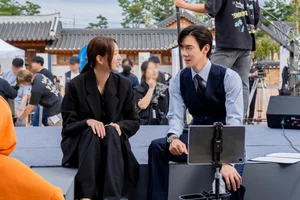 Yoo Yeon Seok's Post-Success Travel Plans After 'When The Phone Rings' - image 2