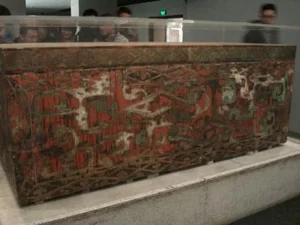 Unveiling Ancient Mysteries: The Breathtaking Discovery Inside a Centuries-Old Chinese Tomb - image 11