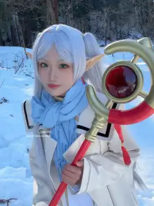 Coser Mim: Enchanting Frieren Cosplay (32P) in a Winter Wonderland - image 8