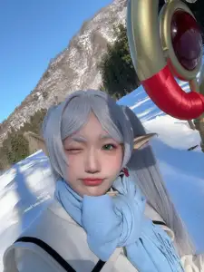 Coser Mim: Enchanting Frieren Cosplay (32P) in a Winter Wonderland - image 13