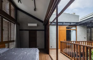 A Steel Frame House That Feels Like an Urban Forest - image 2