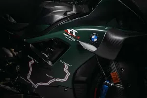 BMW Unveils Exclusive M1000RR Isle of Man TT Special Edition - image 1