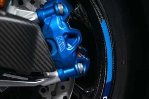 BMW Unveils Exclusive M1000RR Isle of Man TT Special Edition - image 11