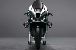 BMW Unveils Exclusive M1000RR Isle of Man TT Special Edition - image 6