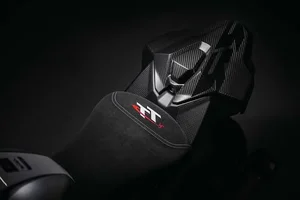 BMW Unveils Exclusive M1000RR Isle of Man TT Special Edition - image 8