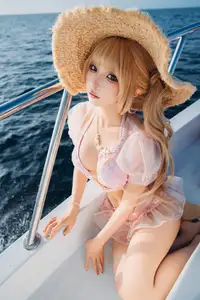Coser Chunmomo's Enchanting Sunset Yacht Photoshoot - Part02 - image 9