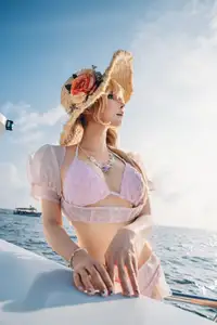 Coser Chunmomo's Enchanting Sunset Yacht Photoshoot - Part02 - image 23