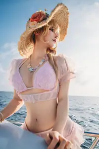 Coser Chunmomo's Enchanting Sunset Yacht Photoshoot - Part02 - image 0