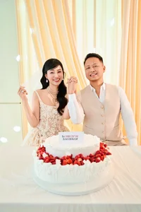 Runner-Up Tra My Celebrates 10th Wedding Anniversary with Husband - image 5
