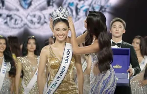 Phuong Linh Wins Miss Universe Vietnam 2025 Title - image 0