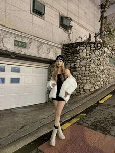 Xoài Non Stuns in Military Uniform and Barbie-Like Visuals for Sao Nhập Ngũ 2024 - image 8