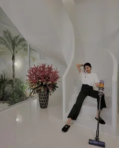 Inside Supermodel Thanh Hang’s Stunning 1,000-Square-Meter Luxury Villa - image 0