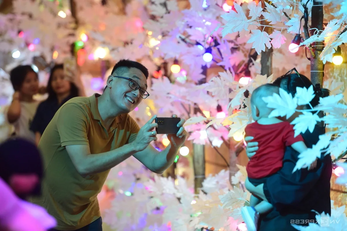 Discover Saigon's Most Popular Christmas Alley for Festive Check-Ins