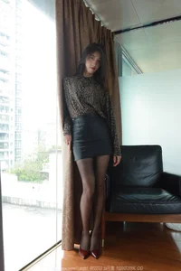 IESS SXJ No.1702 Xiao Jiu: Exploring the Intersection of High-Fashion and Artistic Modeling - image 35