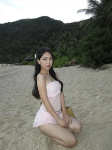 Mai Ha Trang Captivates Fans with Flawless Beauty and Elegance - image 1