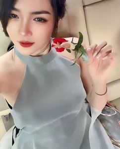 Nam Dinh Plastic Surgery Icon Debuts Striking New Look - image 5