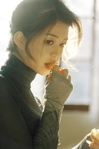 YiTuYu Art Language Vol.9679 Li Zi Dan Gao: Sweet Aesthetic Portrait Photography - image 3