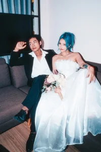 Dancer Quang Dang and His Chinese Girlfriend Share Romantic Photos Online - image 9