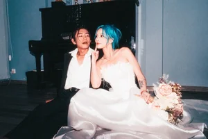 Dancer Quang Dang and His Chinese Girlfriend Share Romantic Photos Online - image 11