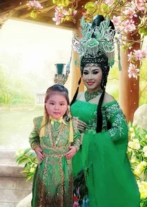 Artist Bình Tinh Shares Emotional Parenting Journey and Future Education Plans - image 7