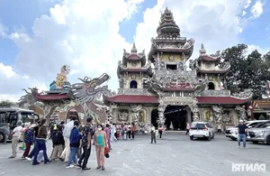 Da Lat's Unique Architecture: Exploring the City's Most Unusual Pagoda - image 7