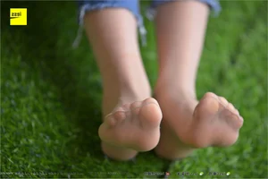 IESS Sizu Biandang 210: Hua Hua in Classic Small Feet - image 9