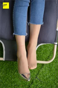 IESS Sizu Biandang 210: Hua Hua in Classic Small Feet - image 75