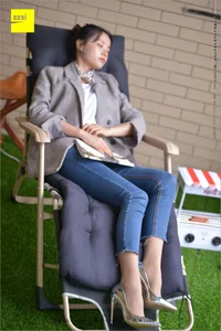 IESS Sizu Biandang 210: Hua Hua in Classic Small Feet - image 15